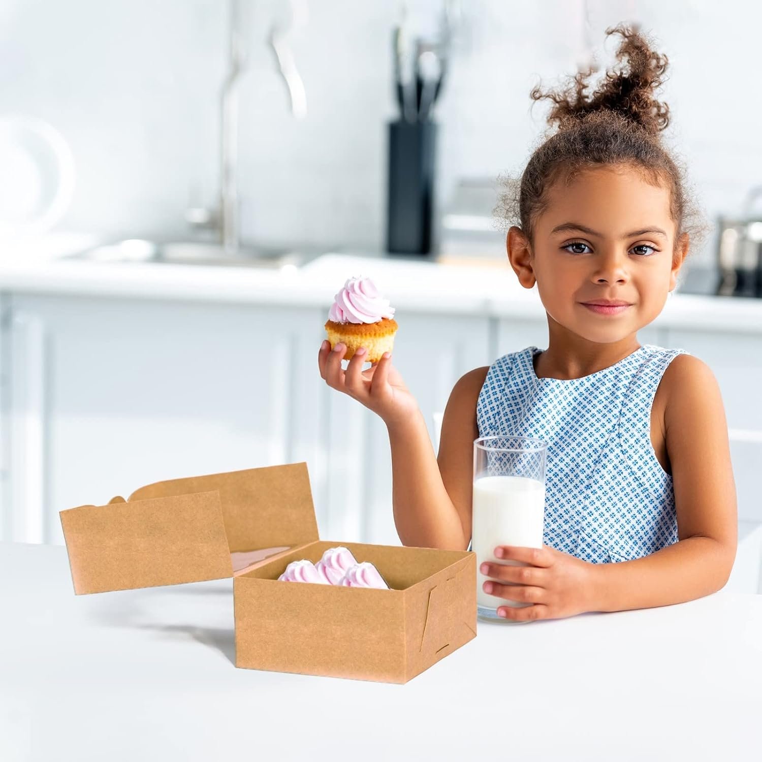 OEM Keksboxen Großhandel 20er Pack 6x6x3 Zoll mit Fenster extra dickwandig vom Lieferant zum Verschenken für Backwaren Cupcakes Desserts Erdbeeren