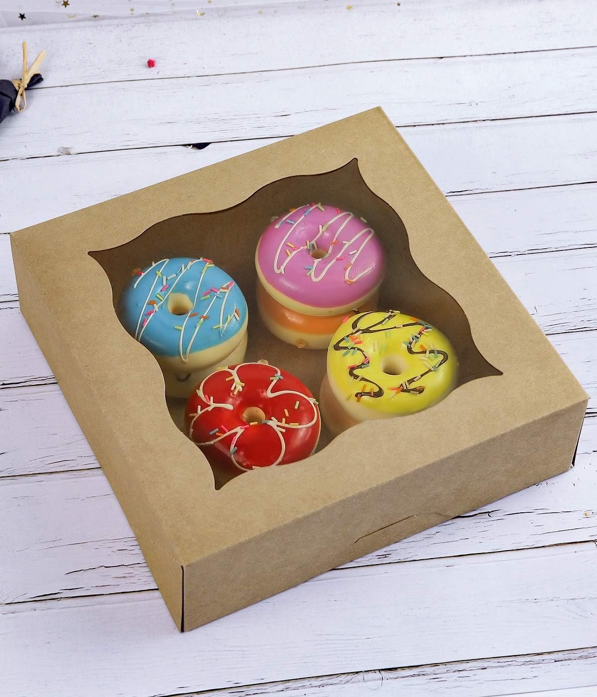 Großhandel 15er-Pack 10x10x3 Zoll braune Kuchenboxen mit PVC-Fenster aus natürlichem Kraftpapier Hersteller für Torten und Kekse OEM