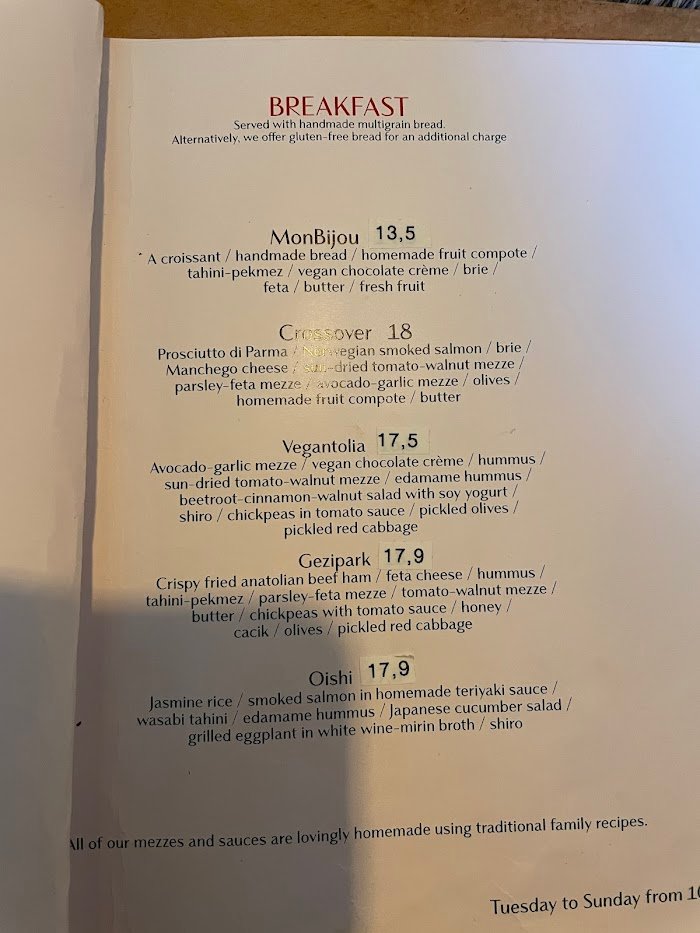 YUNA Café in Berlin: Ehrliche Erfahrungen aus der Café-Szene