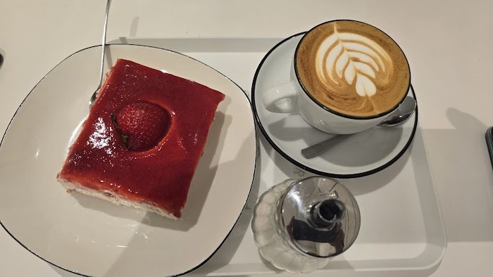 Unser Testbericht zu 2D Cafe Always Together in Berlin: Ehrliche Meinungen und Experten-Einblicke Unser Testbericht zu 2D Cafe Always Together in Berlin: Ehrliche Meinungen und Experten-Einblicke