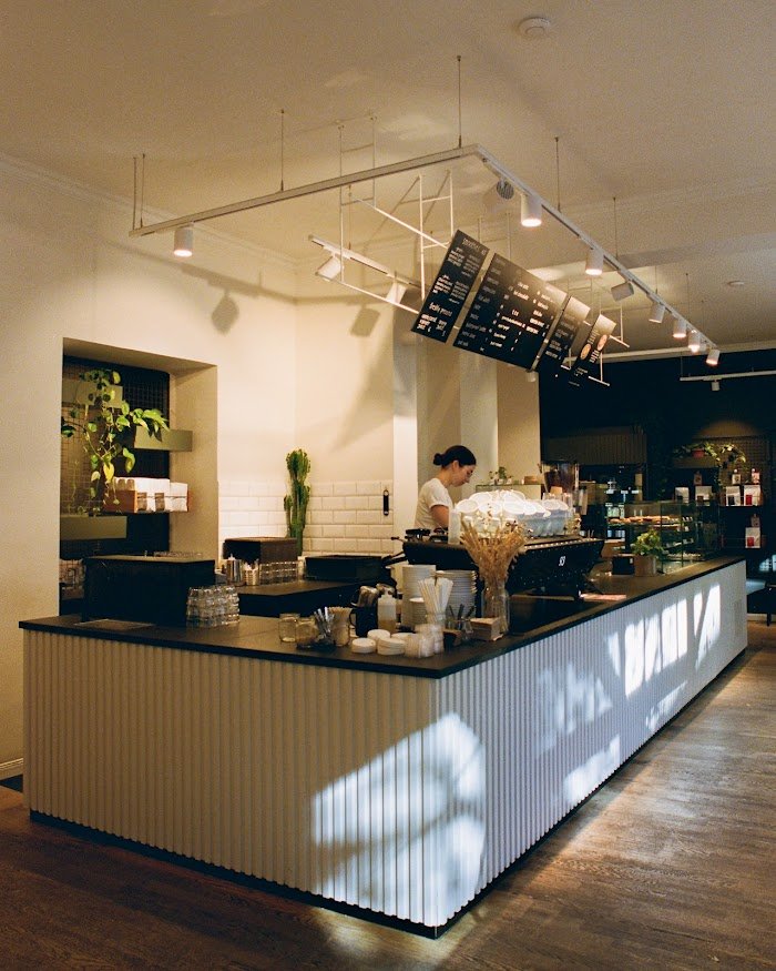 Ist cafe neundrei in Berlin einen Besuch wert? Ehrliche Erfahrungen & Testbericht