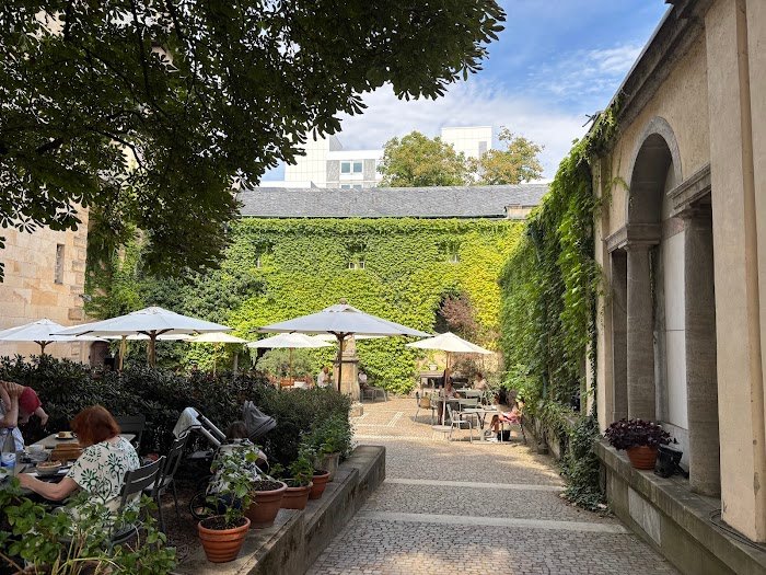 Lohnt sich Café im Liebieghaus in Frankfurt am Main, Deutschland? Unser Testbericht mit Experten-Einblicken