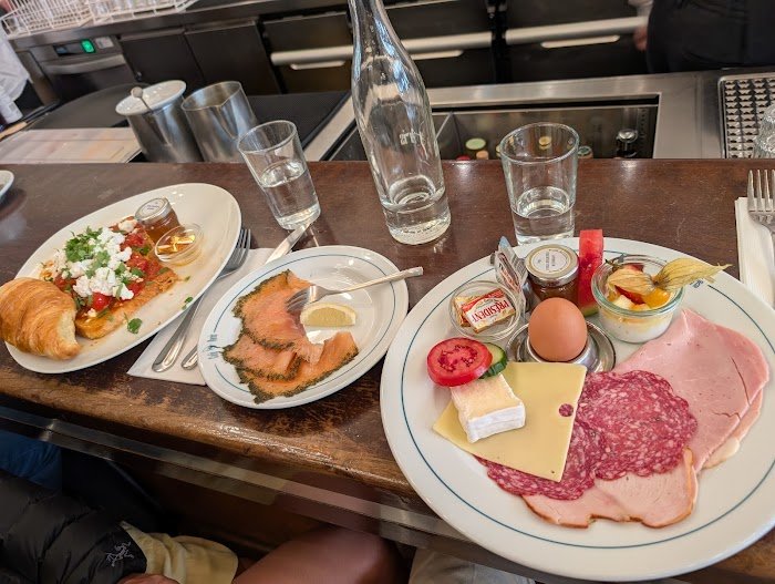 Lohnt sich Café Paris in Hamburg? Ehrliche Testbericht-Erfahrungen