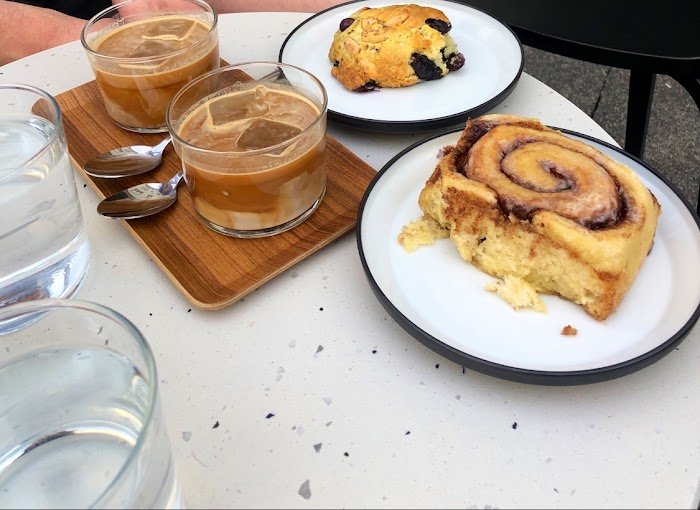 Die Kaffeeszene in Frankfurt am Main: drei kaffeebar Erfahrungen & Experten-Einblicke