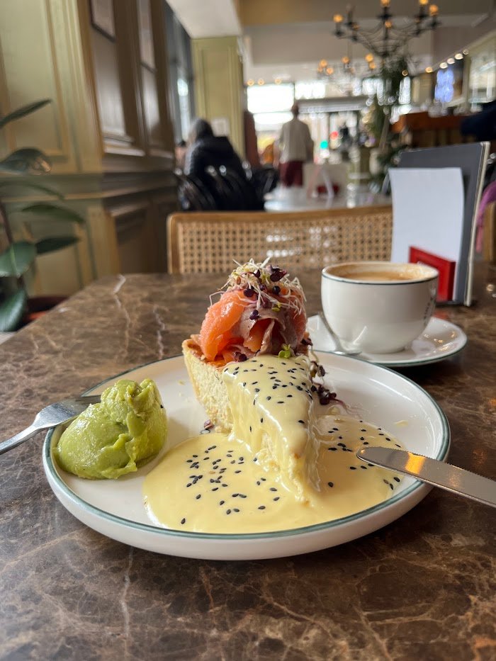 Ehrlicher Testbericht: Wine & Coffee House (Café, Bar & Spirituosengeschäft) in Berlin, Deutschland – Ein Blick hinter die Kulissen