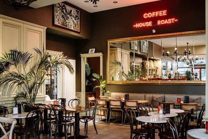 Ehrlicher Testbericht: Wine & Coffee House (Café, Bar & Spirituosengeschäft) in Berlin, Deutschland – Ein Blick hinter die Kulissen