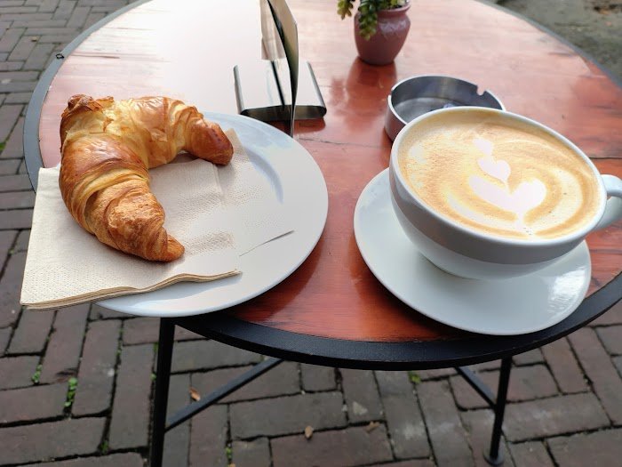 Ein Blick in Frankfurts pulsierende Café-Szene: Café Hope Erfahrungen